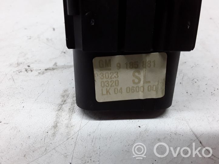 Opel Signum Šviesų jungtukas 9185881