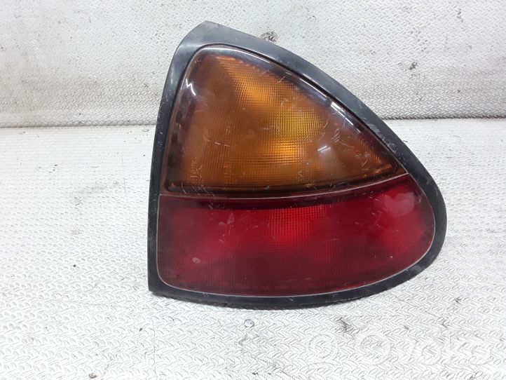Mazda 323 Lampa tylna 0431436R