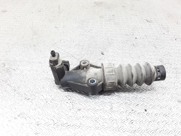 Fiat Grande Punto Cilindro secondario della frizione 55183442