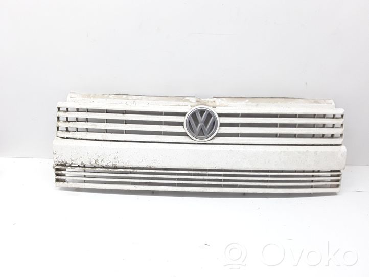 Volkswagen Transporter - Caravelle T4 Grille calandre supérieure de pare-chocs avant 