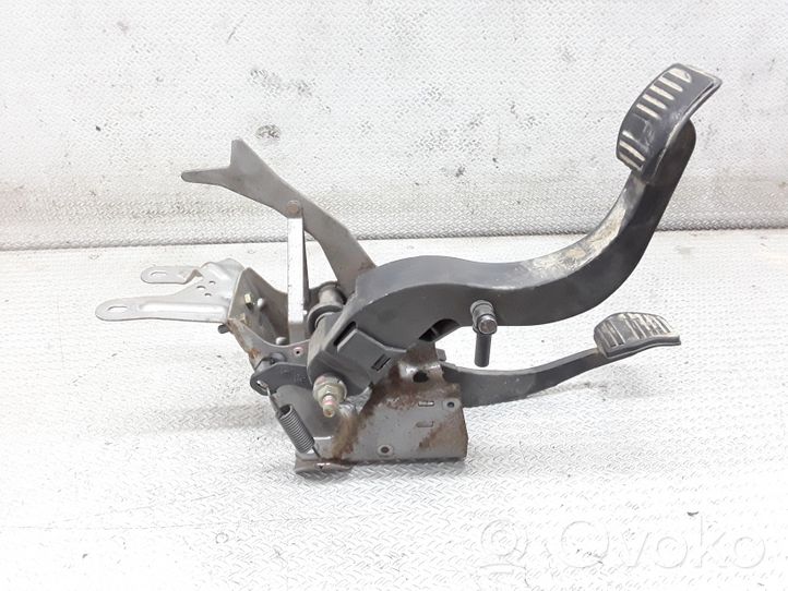 Jaguar X-Type Pedal assembly 