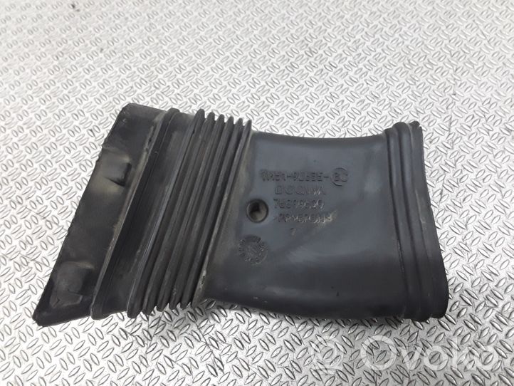 Ford Focus Część rury dolotu powietrza 7M519E635BC