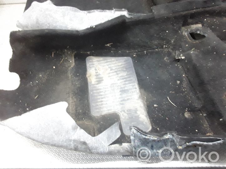 Ford Focus Rivestimento pavimento anteriore 