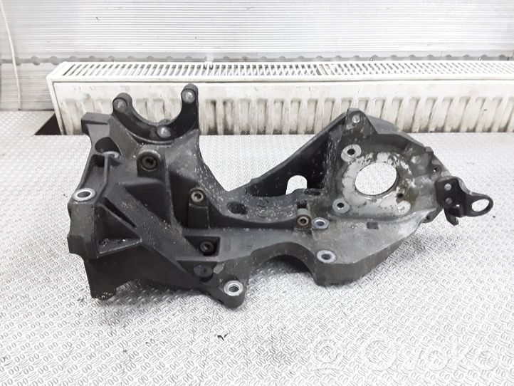 Seat Exeo (3R) Generatoriaus kronšteinas 03L903143H