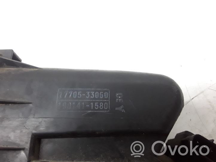 Toyota Yaris Osłona / Obudowa filtra powietrza 1770533050