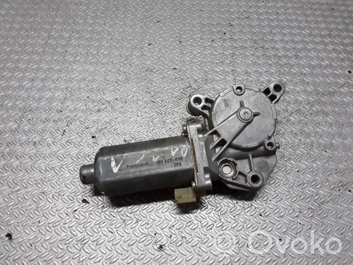 Volvo 850 Moteur de lève-vitre de porte arrière 0130821604