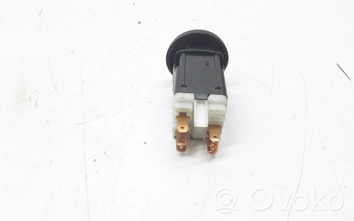 Opel Movano A Przycisk / Przełącznik ogrzewania szyby przedniej / czołowej 8200047293