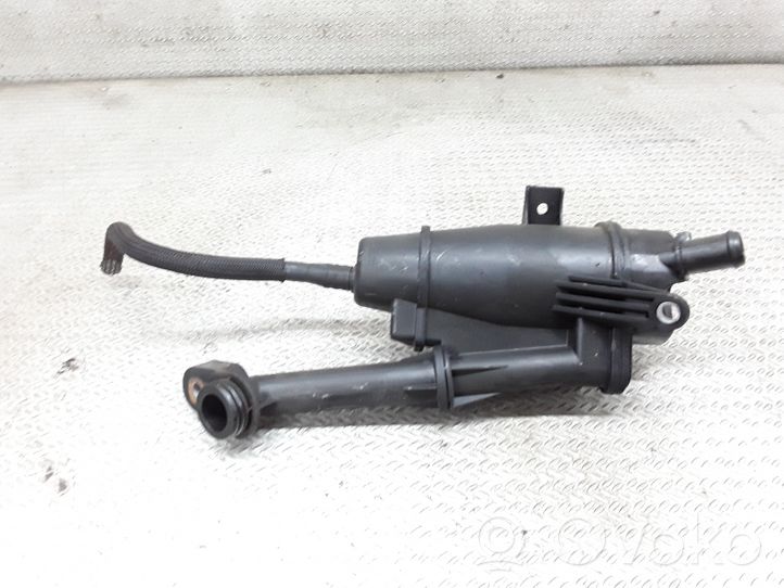 Opel Astra J Separatore dello sfiato dell’olio 55575980