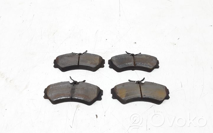 Volkswagen Transporter - Caravelle T4 Brake pads (front) 