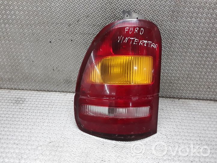 Ford Windstar Lampa tylna 