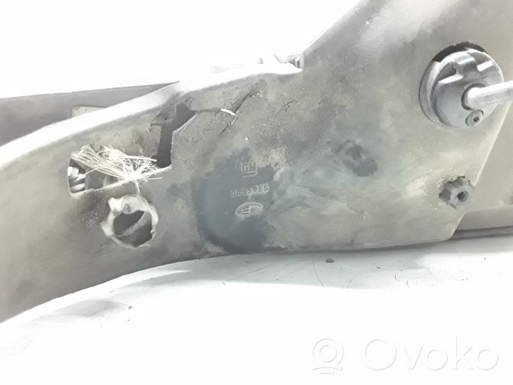 Opel Vectra B Manualne lusterko boczne drzwi przednich 0035966