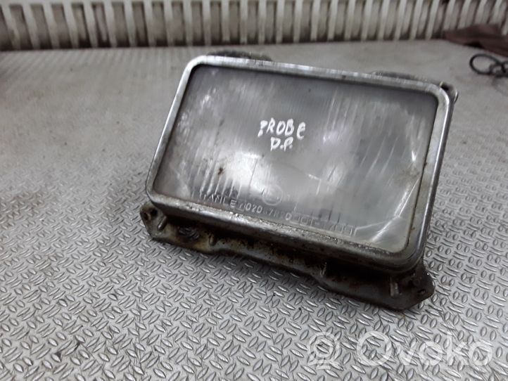 Isuzu Trooper Lampa przednia 0011709