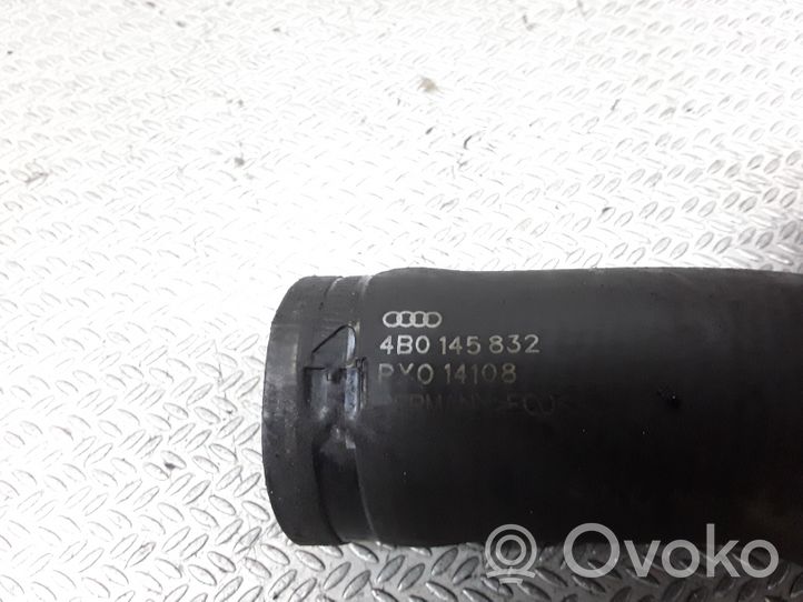 Audi A4 S4 B5 8D Wąż / Rura intercoolera 4B0145832