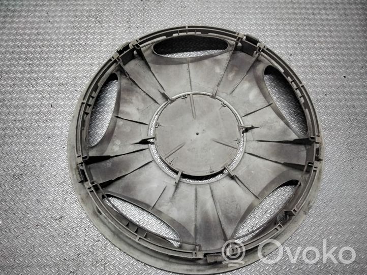 Mercedes-Benz E W210 Mozzo/copricerchi/borchia della ruota R15 A2104010024