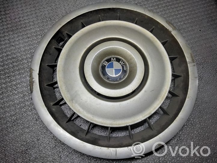 BMW 5 E34 Колпак (колпаки колес) R 15 36131181532