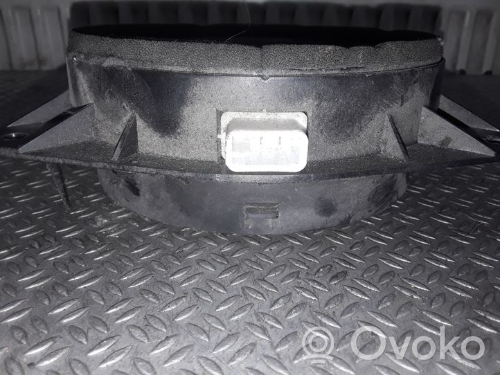 Toyota Corolla Verso E121 Altoparlante portiera posteriore 8616044130