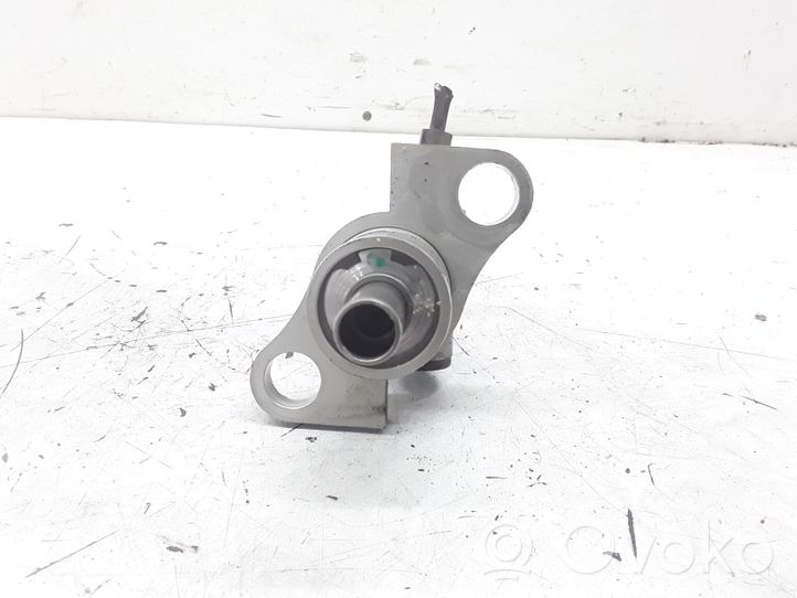 Audi A8 S8 D2 4D Master brake cylinder 