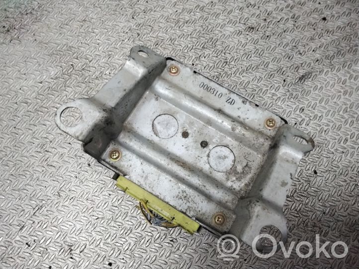 Toyota Yaris Oro pagalvių valdymo blokas 8917052040