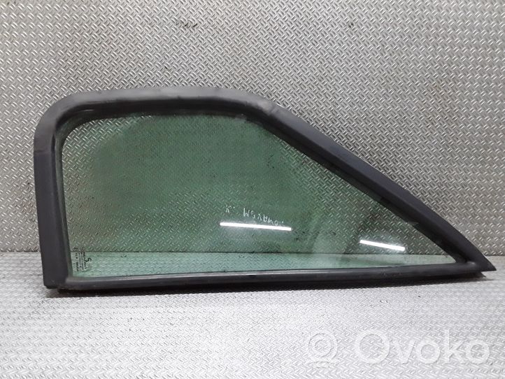 Opel Movano A Finestrino/vetro deflettore anteriore (coupé) 43R000464