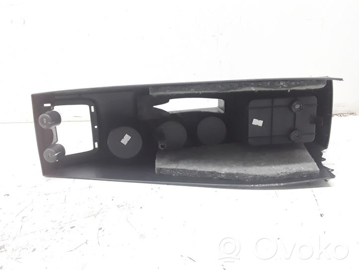 Toyota Corolla Verso AR10 Consola central 58911F0F010