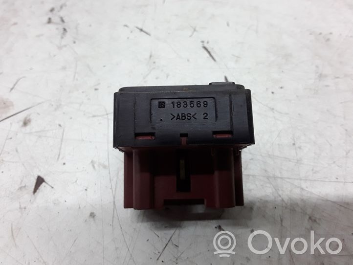 Mitsubishi Pajero Wing mirror switch 183569