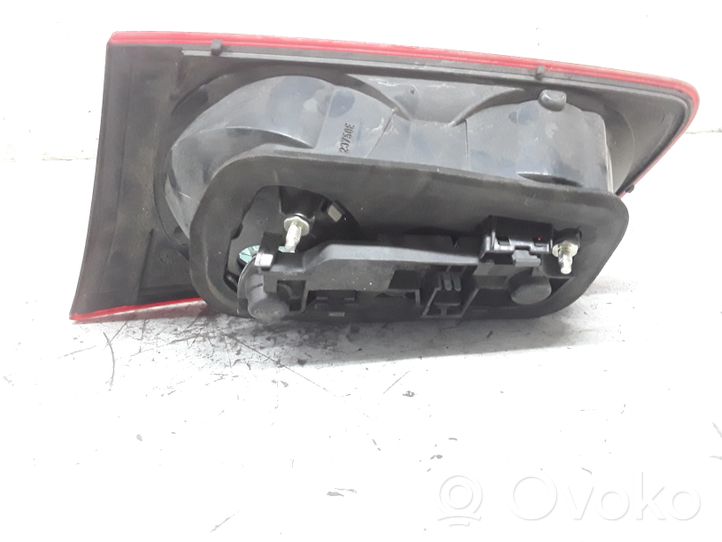 Fiat Croma Lampy tylnej klapy bagażnika 27482101