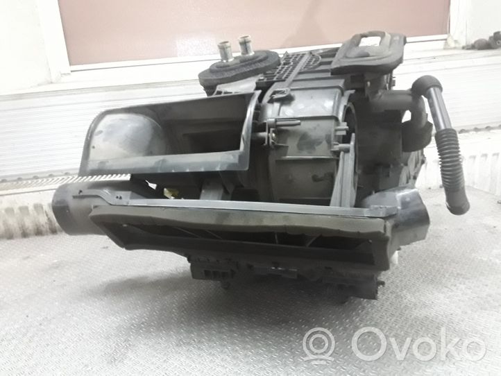 Renault Clio III Bloc de chauffage complet 8200296671