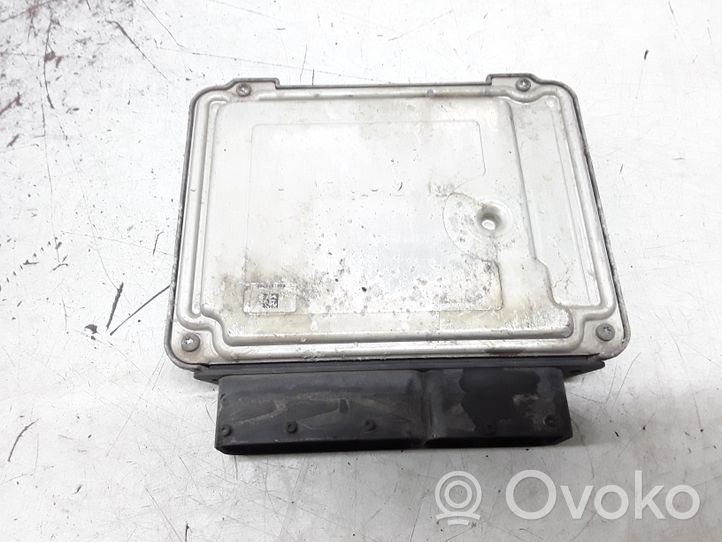 Opel Vectra C Sterownik / Moduł ECU 0281014450