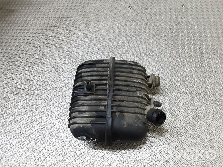 Audi A4 S4 B7 8E 8H Serbatoio del vuoto 8E0129955