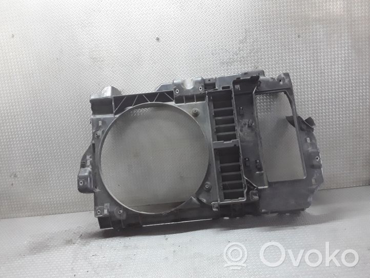 Citroen C5 Support de radiateur sur cadre face avant 