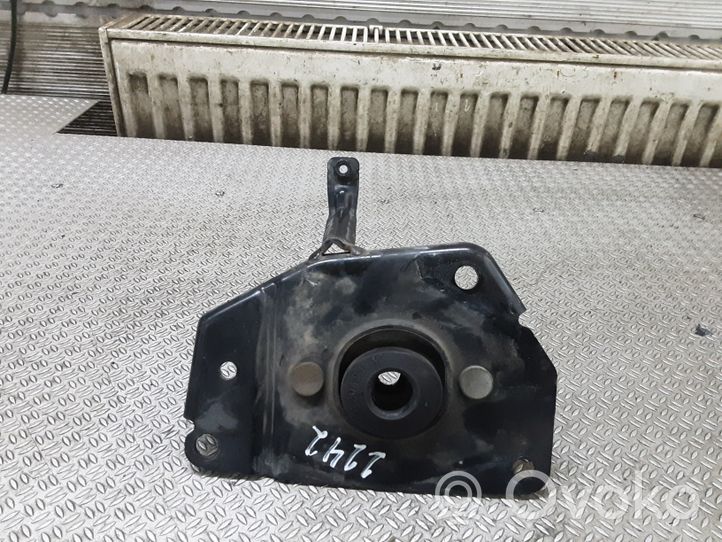 Citroen C4 I Coussinet de boîte de vitesses 96230491