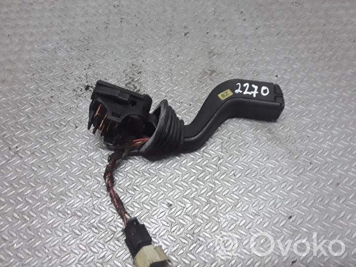 Opel Zafira A Pyyhkijän vipu 092115275502036