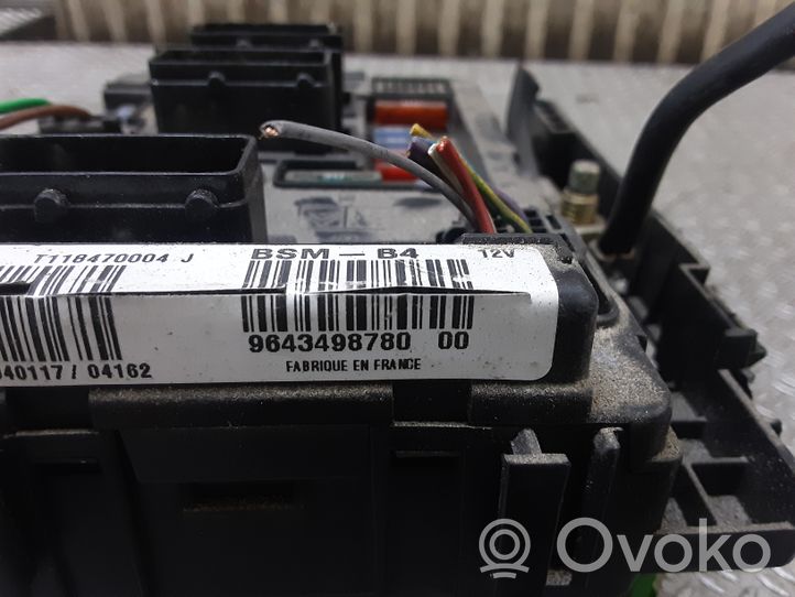 Citroen C5 Módulo de fusible 964349878000