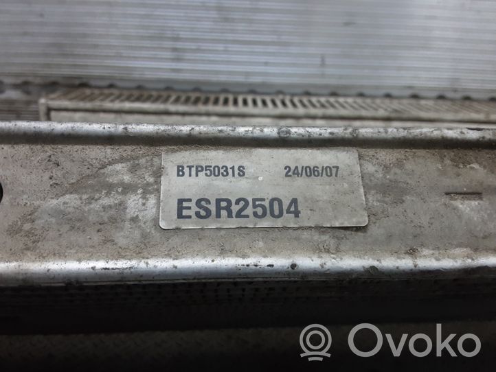 Land Rover Range Rover P38A Välijäähdyttimen jäähdytin ESR2504