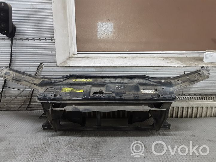 Volvo V70 Viršutinė dalis radiatorių panelės (televizoriaus) 9454292