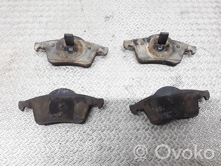 Volvo V70 Brake pads (rear) 