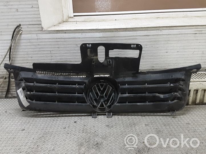 Volkswagen Polo Grille calandre supérieure de pare-chocs avant VW07038GAN