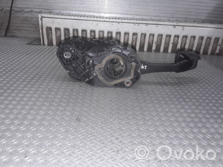 Volkswagen Touran I Kytkinpoljin 1K0721796