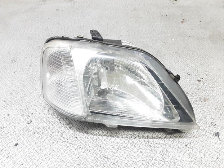 Dacia Logan Pick-Up Headlight/headlamp 8200211006