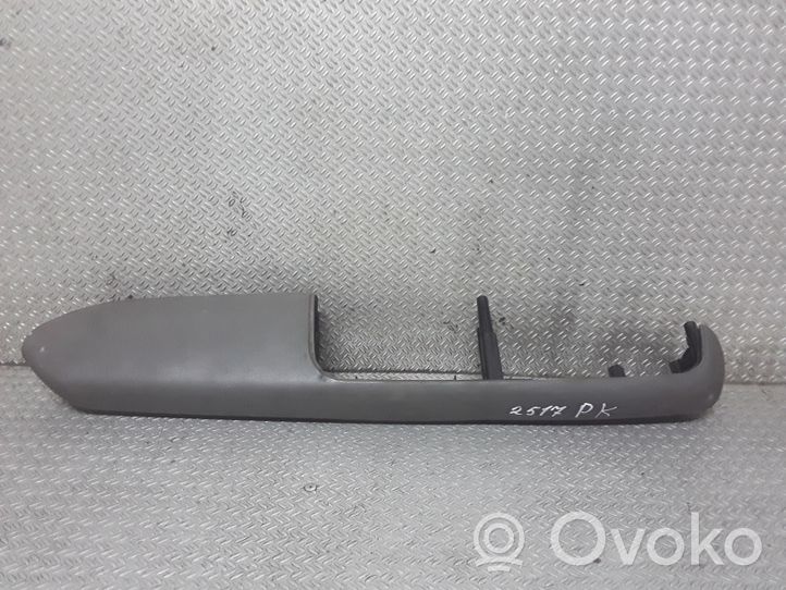 Audi A4 S4 B6 8E 8H Rivestimento della maniglia interna per portiera anteriore 8E1867173