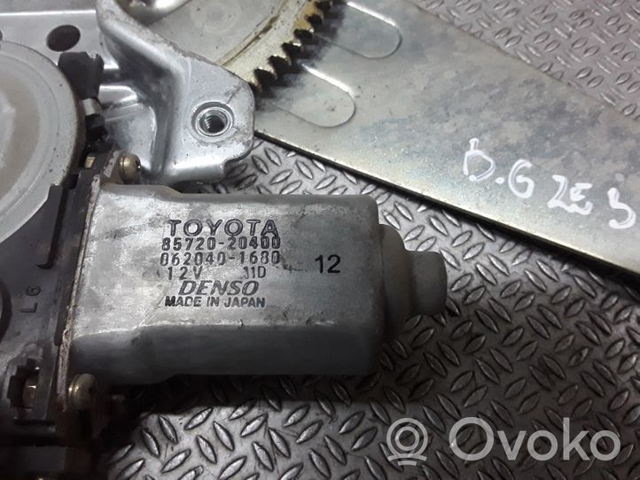 Toyota Corolla Verso E121 Elektryczny podnośnik szyby drzwi tylnych 8572020400