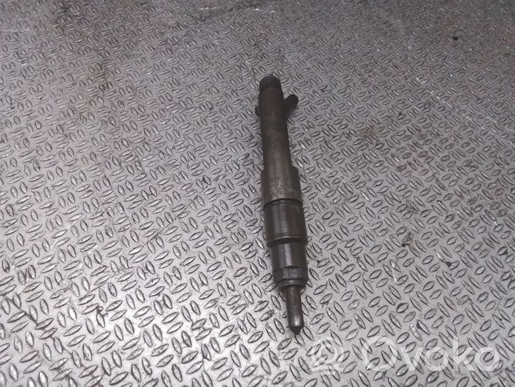 Volkswagen Polo Injecteur de carburant 028130203F