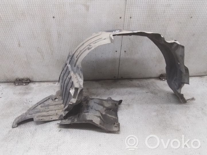 Nissan Maxima A34 Rivestimento paraspruzzi passaruota anteriore 