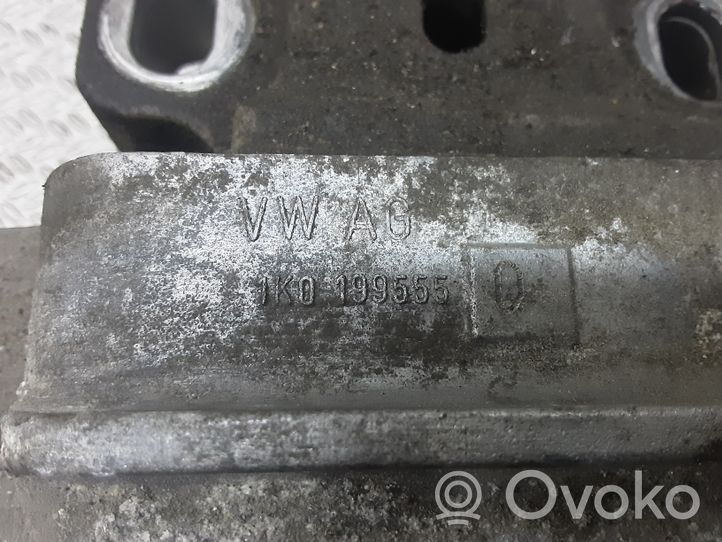 Audi A3 S3 A3 Sportback 8P Supporto della scatola del cambio 1K0199555