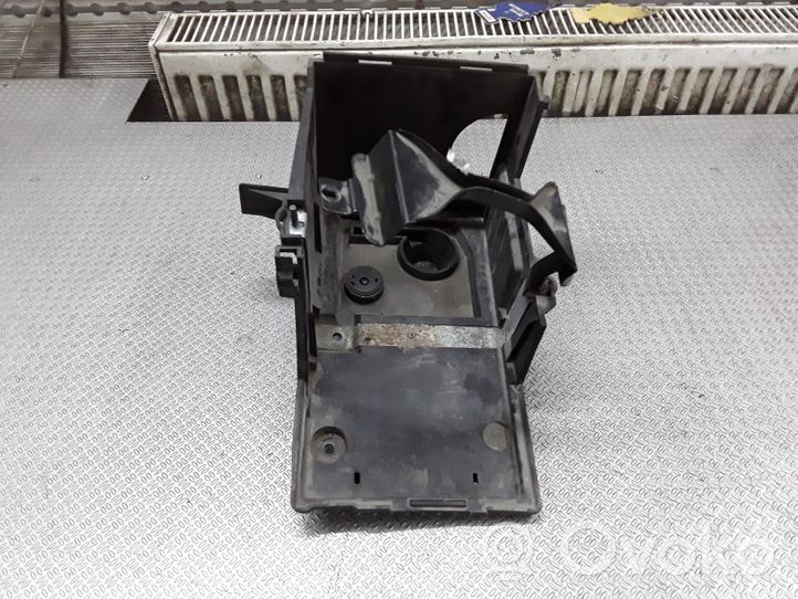 Volvo V50 Boîte de batterie 30666741