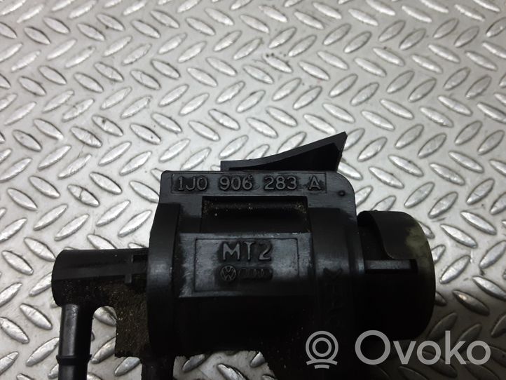 Audi A2 Turbo solenoid valve 1J0906283A