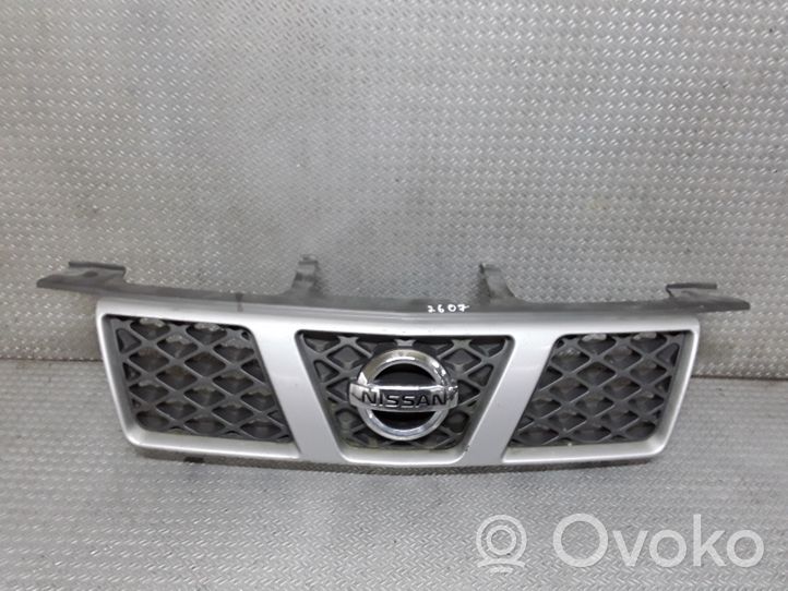 Nissan X-Trail T30 Grille calandre supérieure de pare-chocs avant 