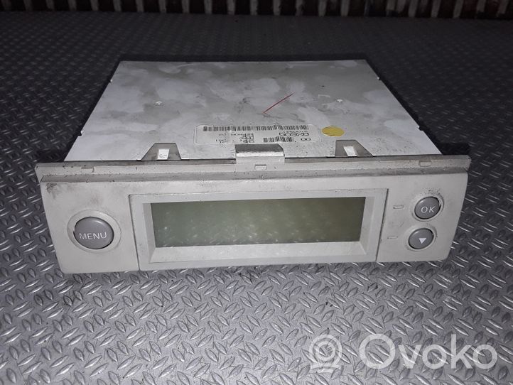 Nissan Micra Monitor / wyświetlacz / ekran AX600