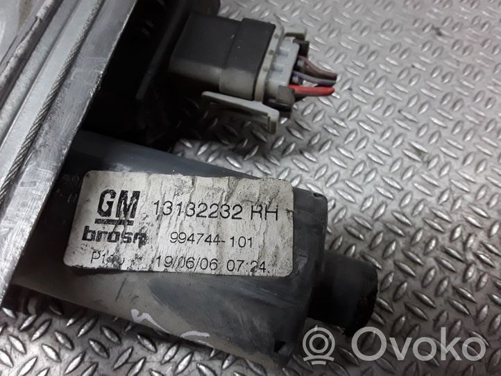 Opel Zafira B Mécanisme lève-vitre de porte arrière avec moteur 13132232RH