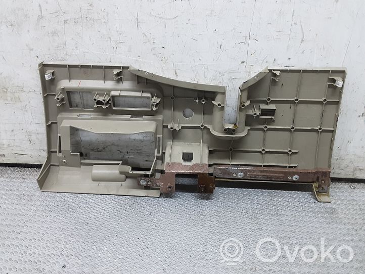 Nissan Prairie Dashboard lower bottom trim panel 68106EN000